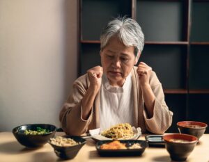 食欲が低下している高齢者